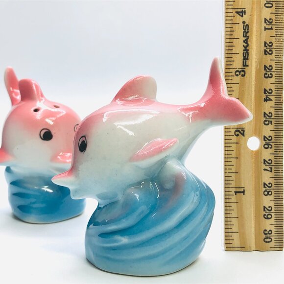 Vintage 60s Pink Dolphin Salt Pepper Shakers: Mid-Century Kitsch Tropical Pastel - Picture 10 of 10